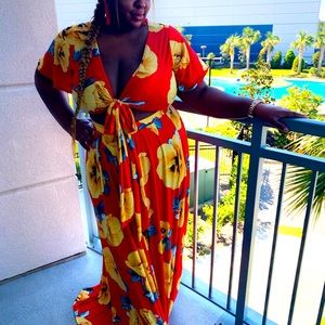 Shirt and skirt set. Cute vacation set